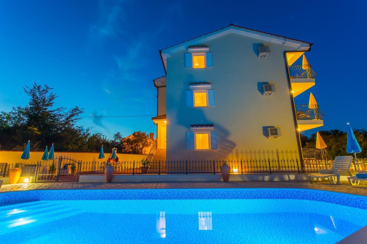 Luxury Palmer Residence Krk Dobrinj Exteriör bild