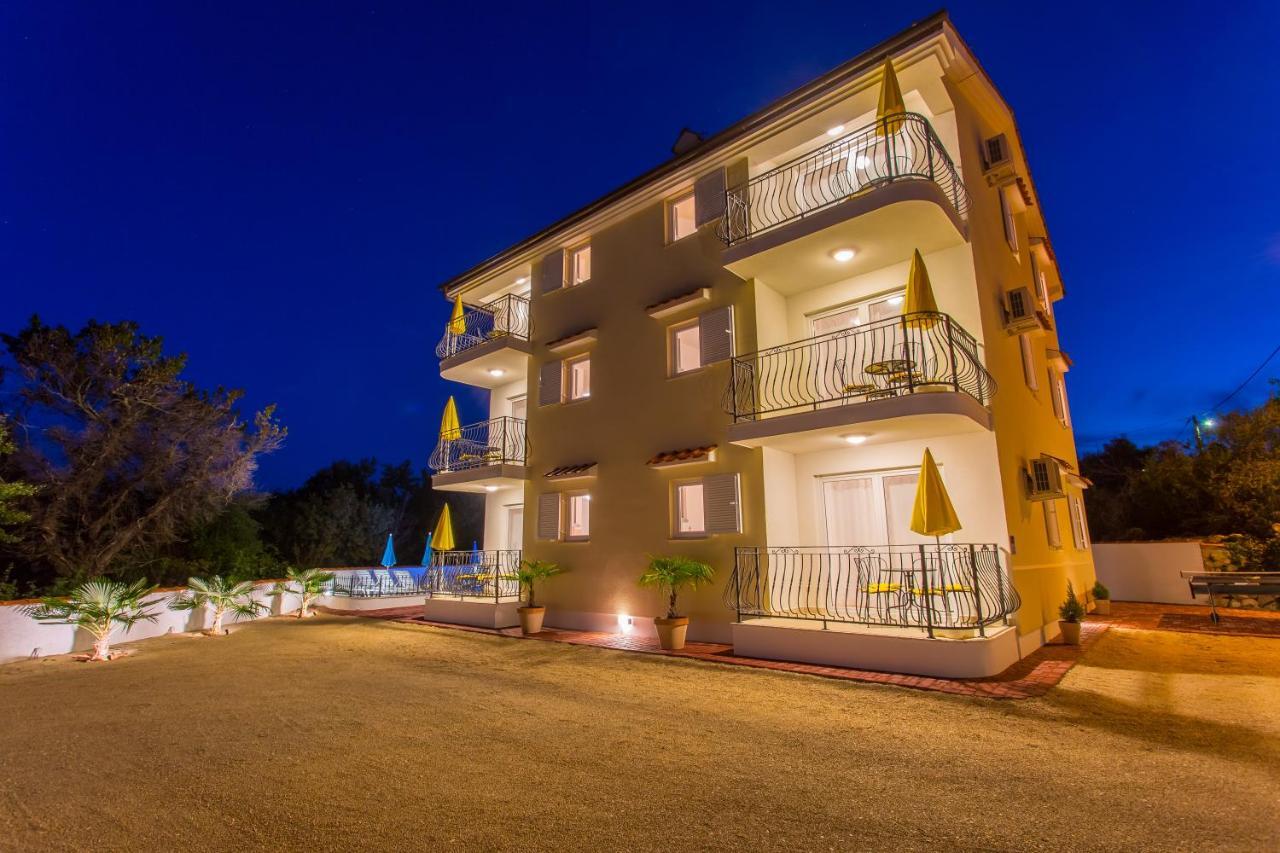 Luxury Palmer Residence Krk Dobrinj Exteriör bild